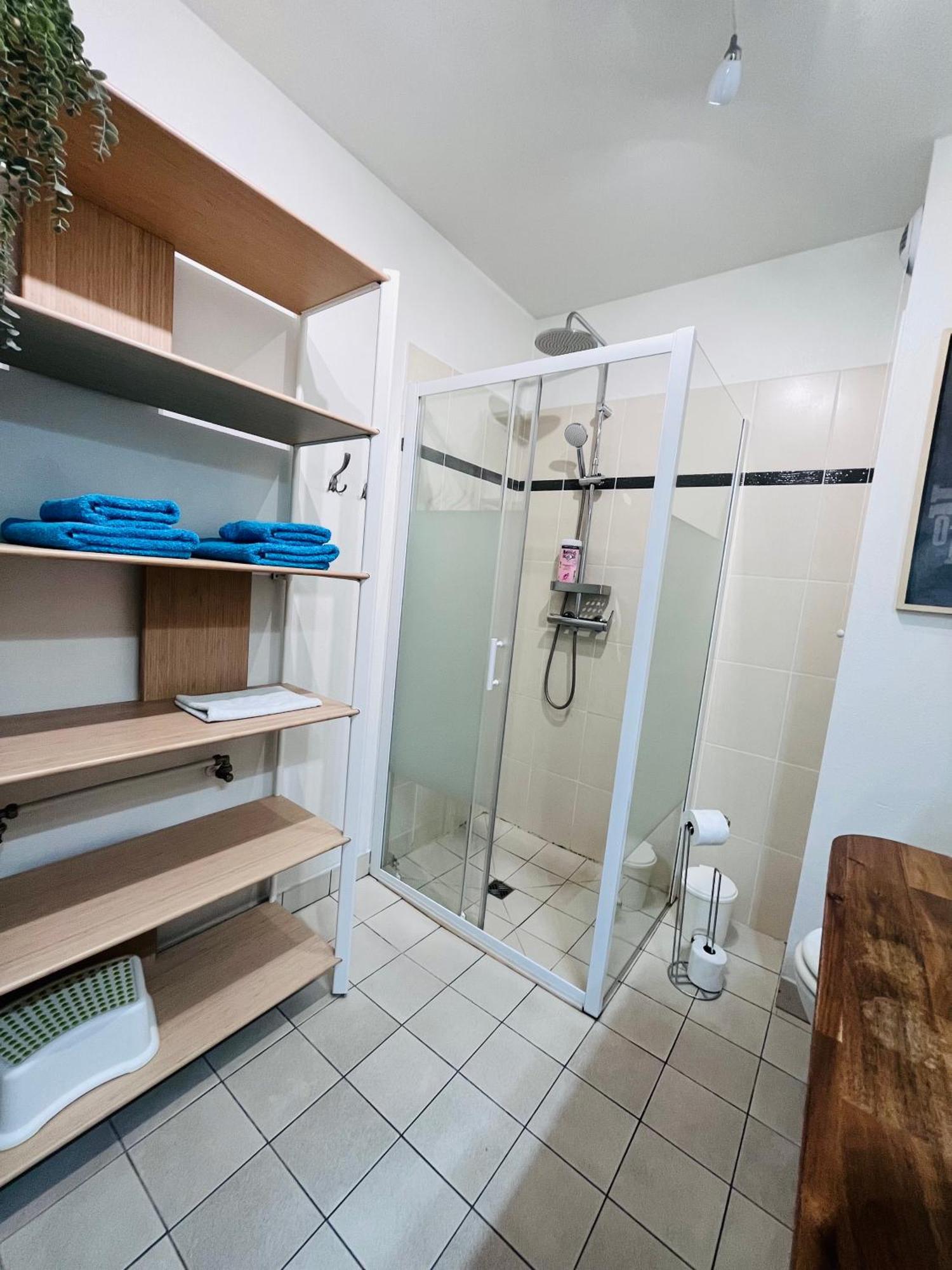 Studio Terrasse Et Parking Prive Ницца Экстерьер фото